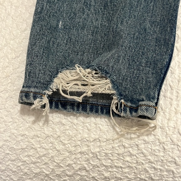Abercrombie High Rise Mom Jeans - Picture 9 of 9